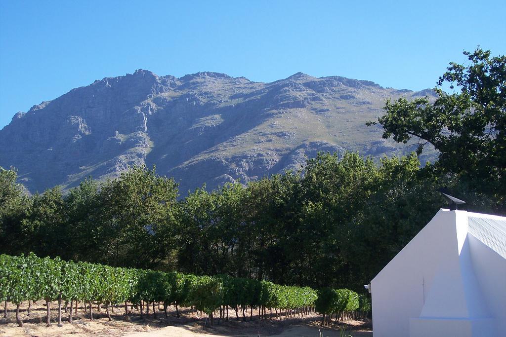 Sonklip Hotel Stellenbosch Bagian luar foto