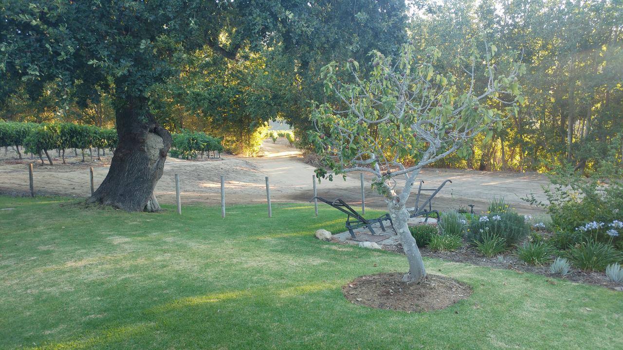 Sonklip Hotel Stellenbosch Bagian luar foto