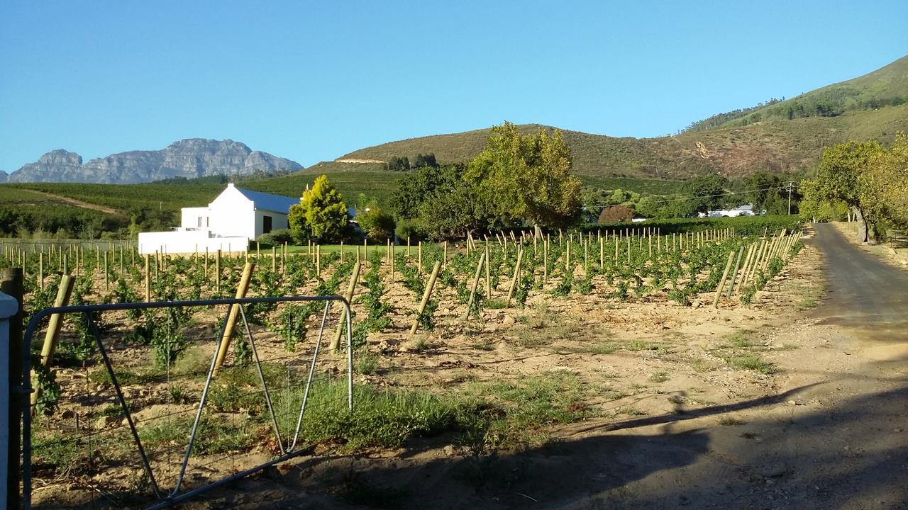 Sonklip Hotel Stellenbosch Bagian luar foto