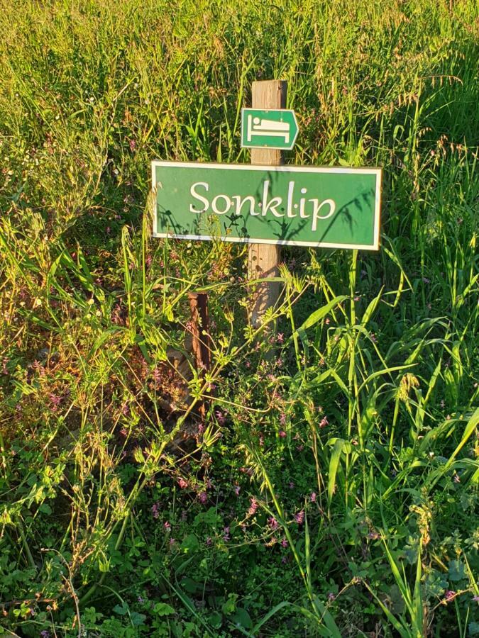 Sonklip Hotel Stellenbosch Bagian luar foto